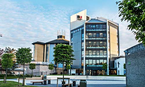 英國伯恩茅斯大學(xué)