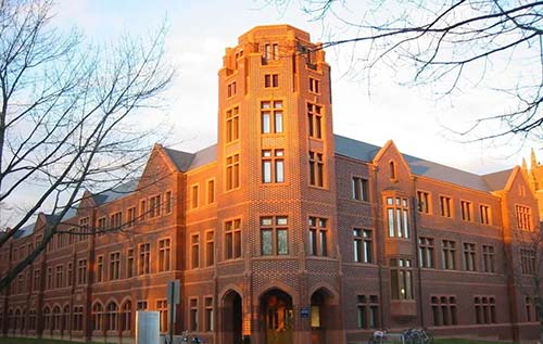 耶魯大學(xué) 耶魯大學(xué)