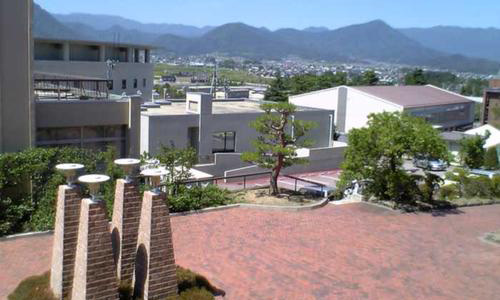 長野大學留學
