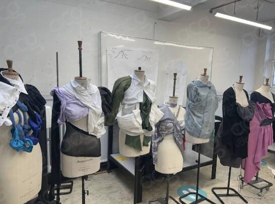 服裝設計作品集創(chuàng)作照片